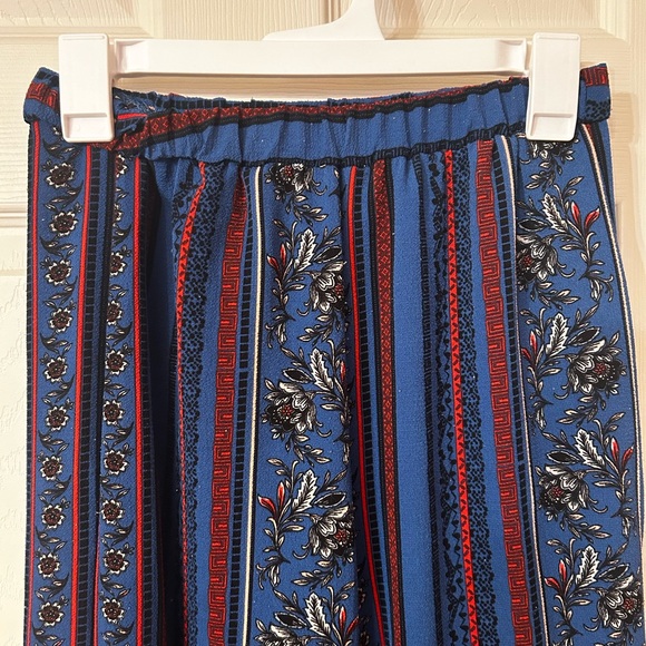 Women’s Pitaya Patterned Wide-Leg Pant - Picture 2 of 6